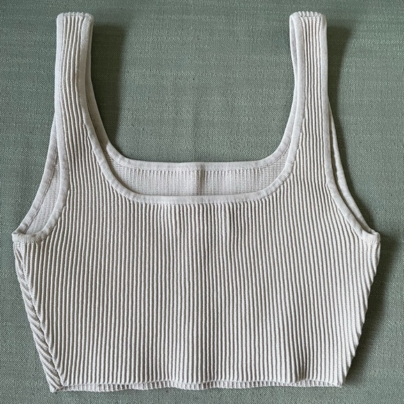 Aritzia Babaton Sculpt Knit Squareneck Cropped Tank in Matte Pearl - Picture 2 of 5